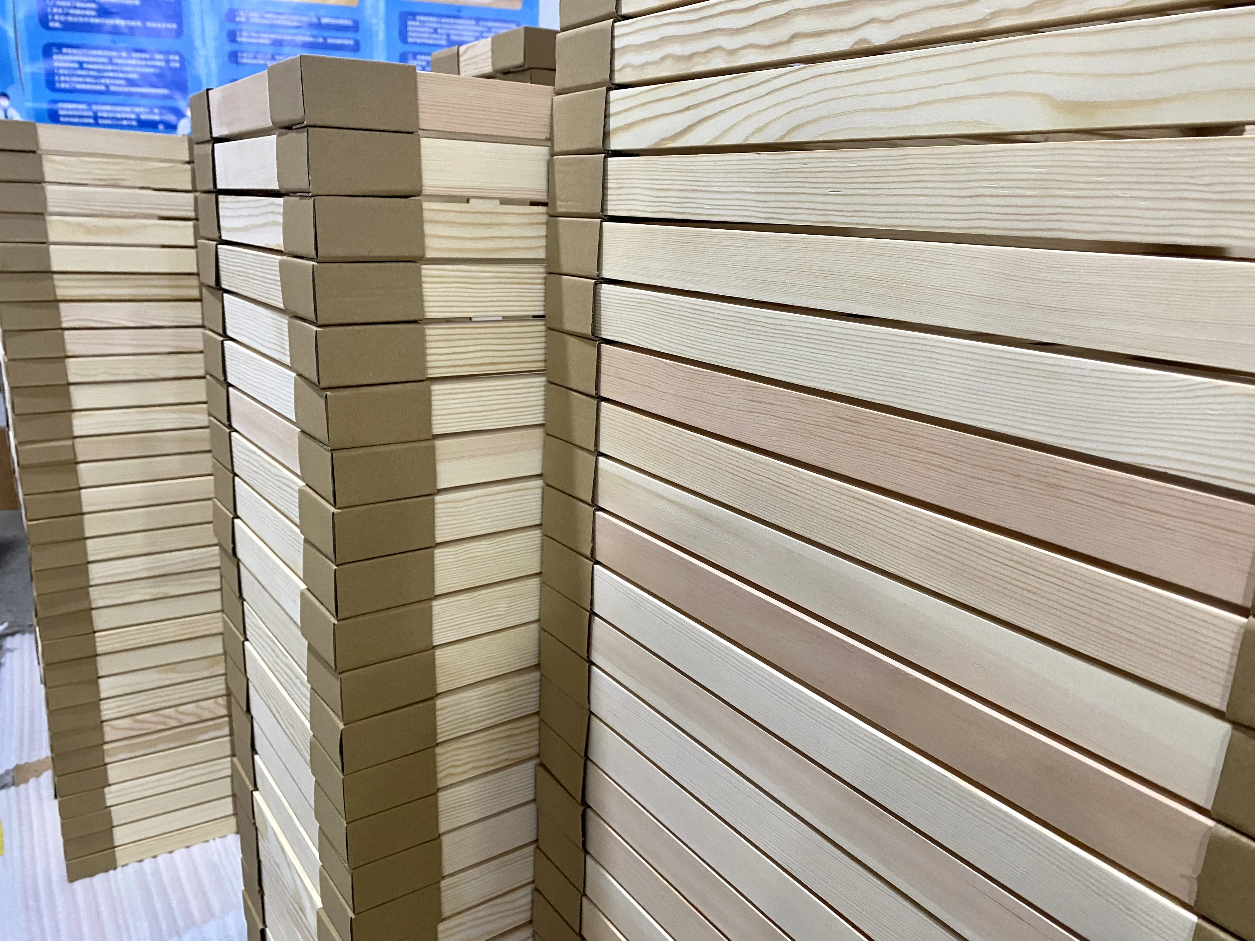 Handmade Pine Wooden DIY Stretcher Bar Solid Wood Photo Frame Canvas Frames For Painting natural color