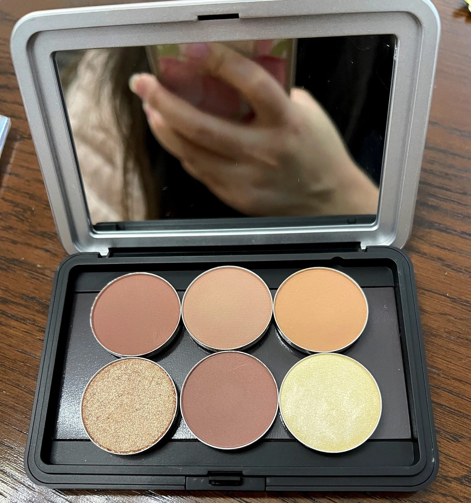 MOQ IS 1 PC Magnetic Eye Shadow Makeup Private Label Eyeshadow Palette DHL Glitter Waterproof Custom LOGO Fedex OEM UPS DHL