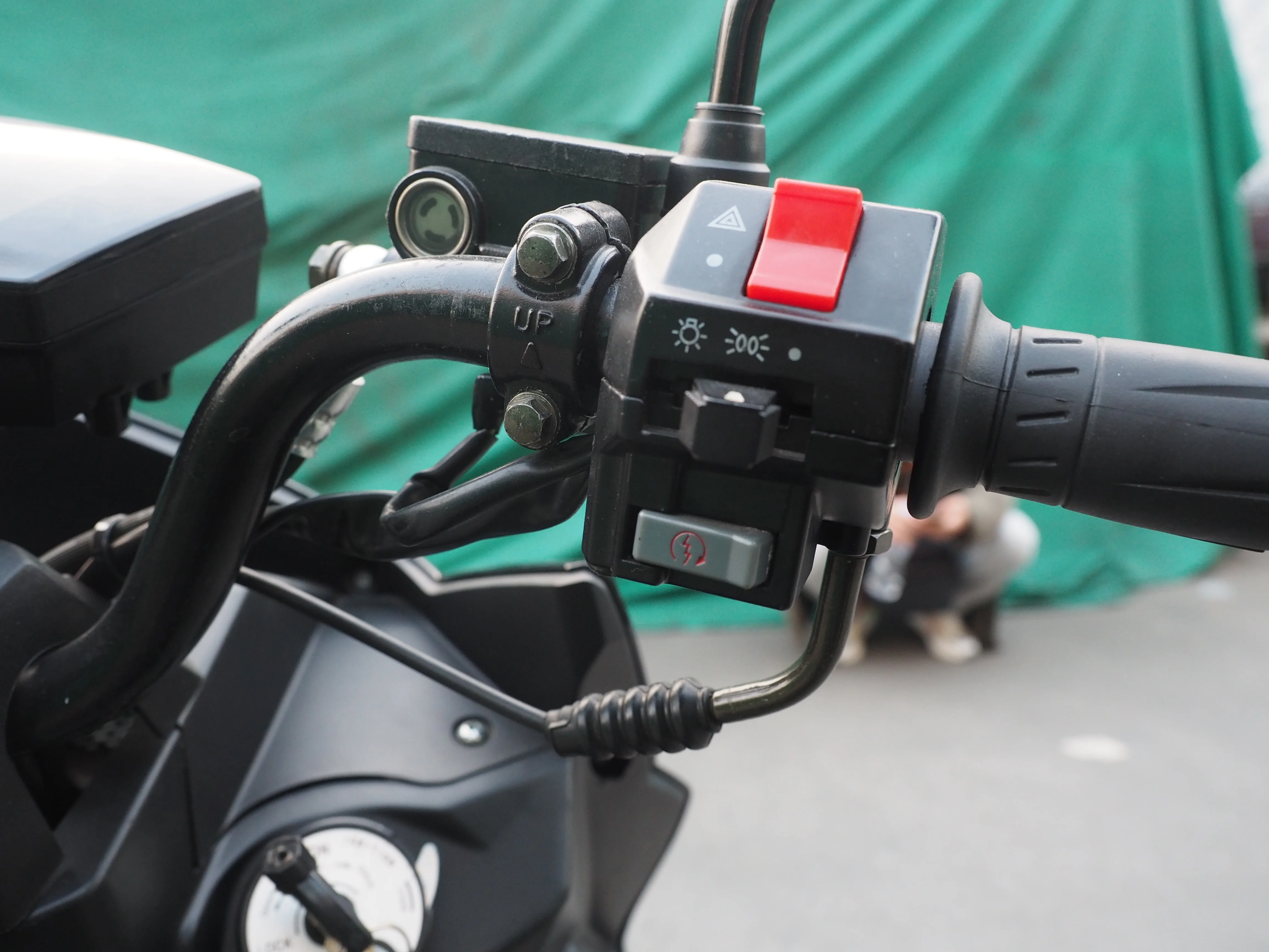 High Quality 4 Stroke 125cc 150cc motorcycle scooter for adult