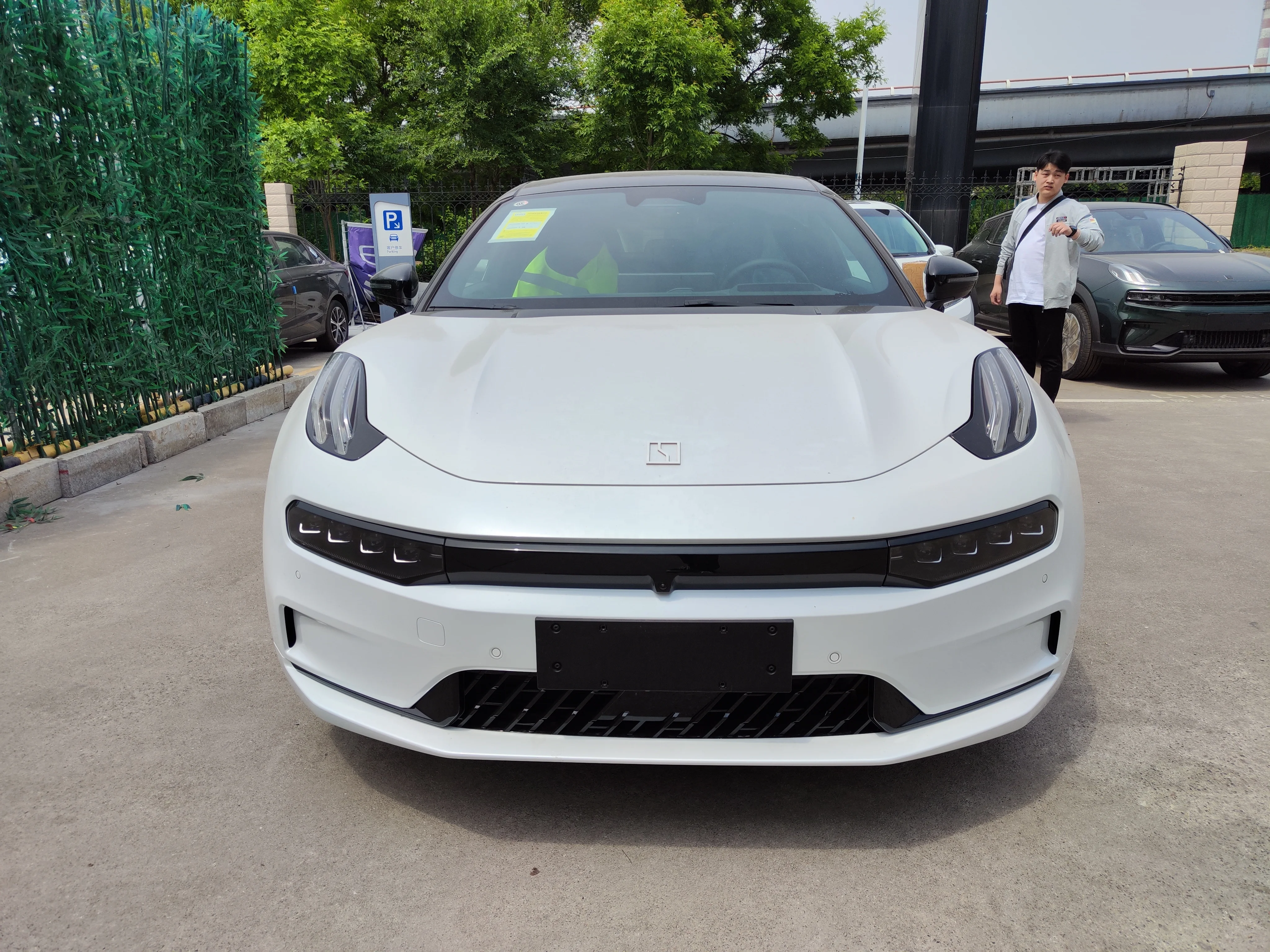 2023 High Speed Electric Car 4wd Zeekr-001 new energe cars Energy Ev Sedan car for family use