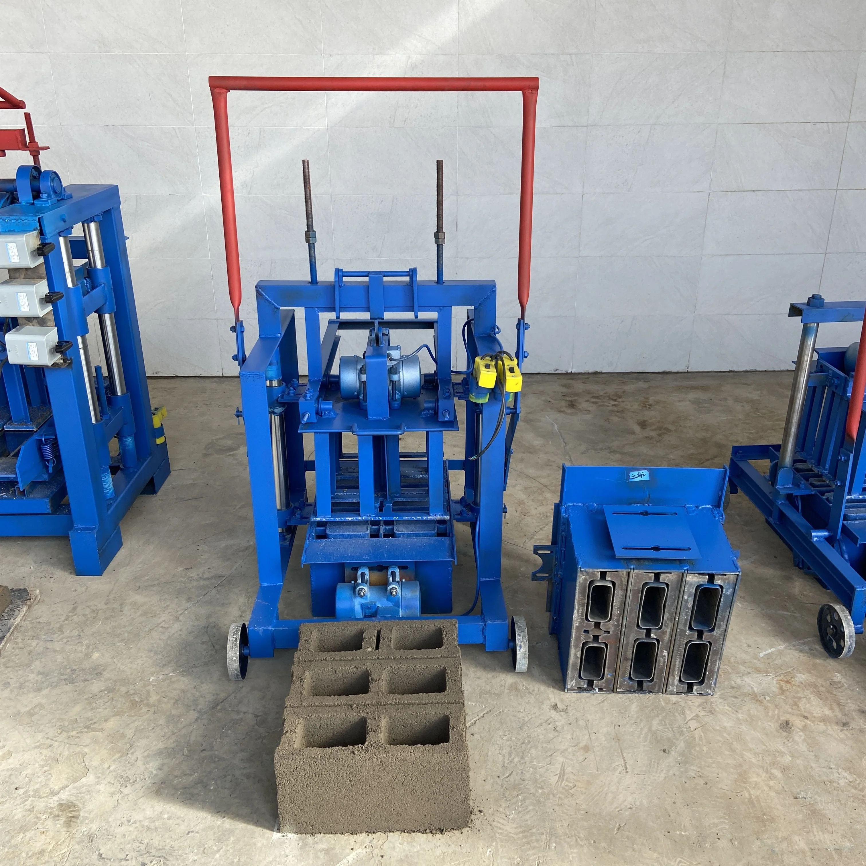 Mobile block making machine brick machine price and video  manufacturer fly ash bricks making machine cost