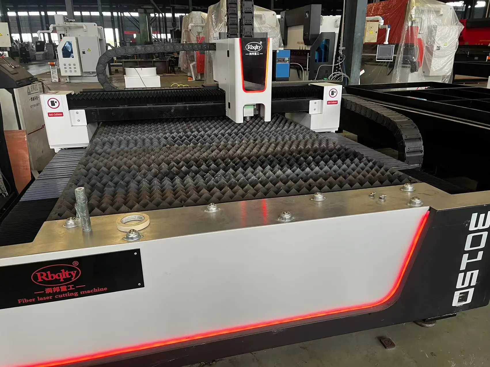 Good price1kw 2kw 3kw 6kw laser Metal sheet fiber laser cutting machine heavy duty laser cutter