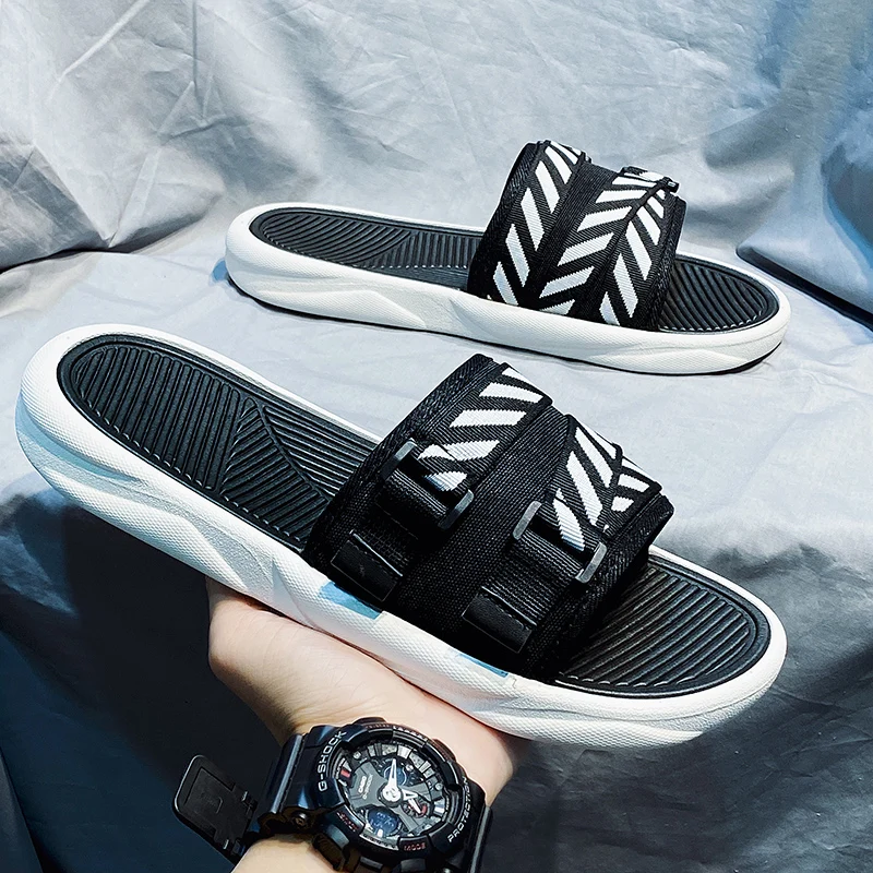 2023 New Arrivals Wholesale Breathable Webbing Mesh Fabric Men Slippers Fashion Beach Slippers Non-slip Slides Slippers for Men