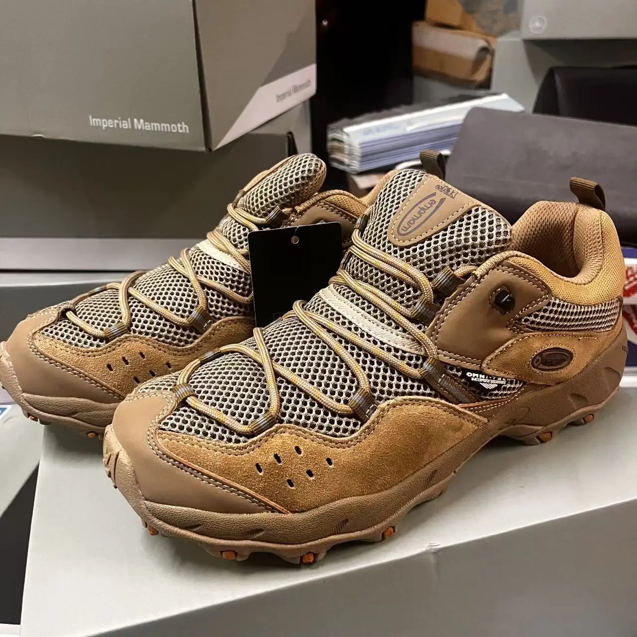 customize  wholesale top quality casual shoes for men cow suede leather man hiking boot jogging waterproof low prices