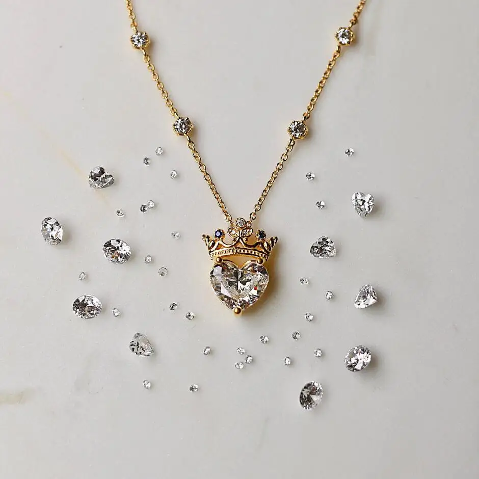 Heart with Crown Necklace Wholesale 18K Gold Plated CZ Crown Queen Necklace Trendy Zircon Crown Heart Necklace