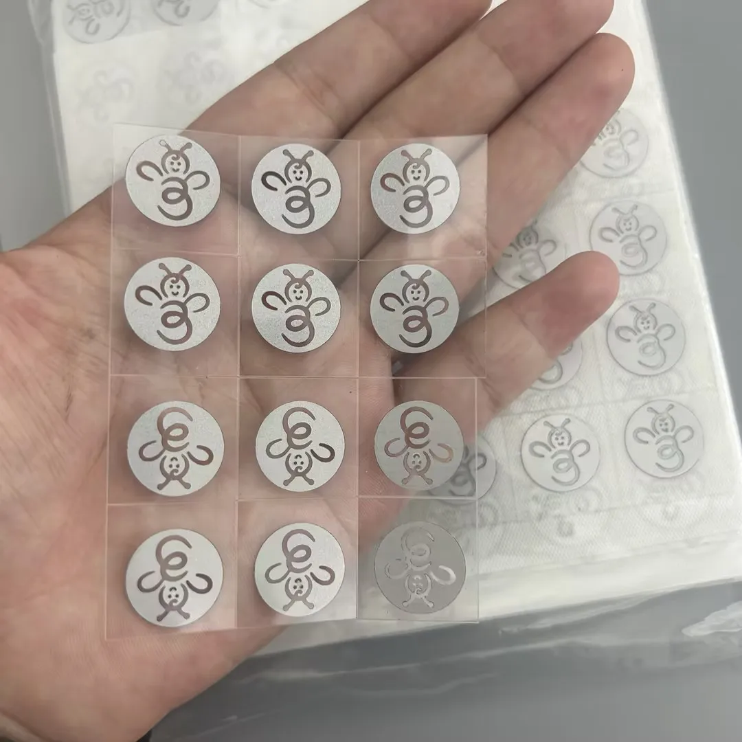 Custom reflective siver bee design Heat Transfer 3d Silicone Logo Heat Transfer Vinyl heat Transfer Stickers For Clothes