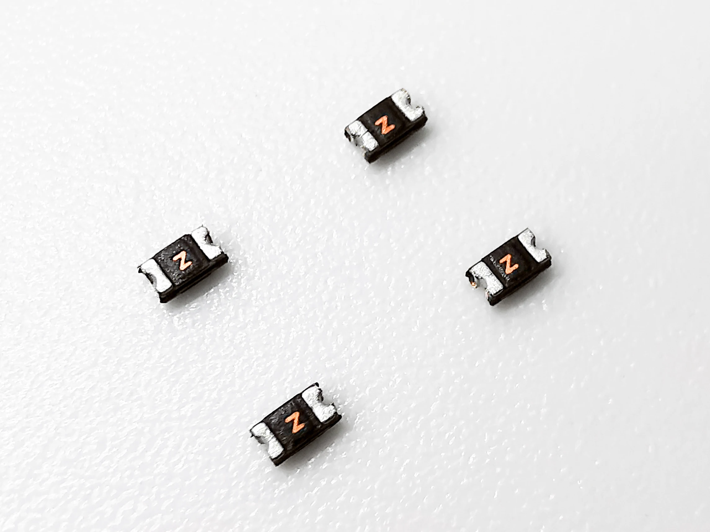 Smd0603R100Sf Smd Resettable Current Fuse Cutout Self-Healing Fuse
