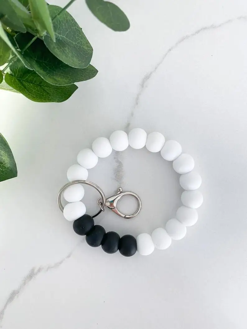 Trendy Cheap Beaded Bracelet Designer For Silicone Bead Wristlet bangle with silver plated Keychain bag accessories