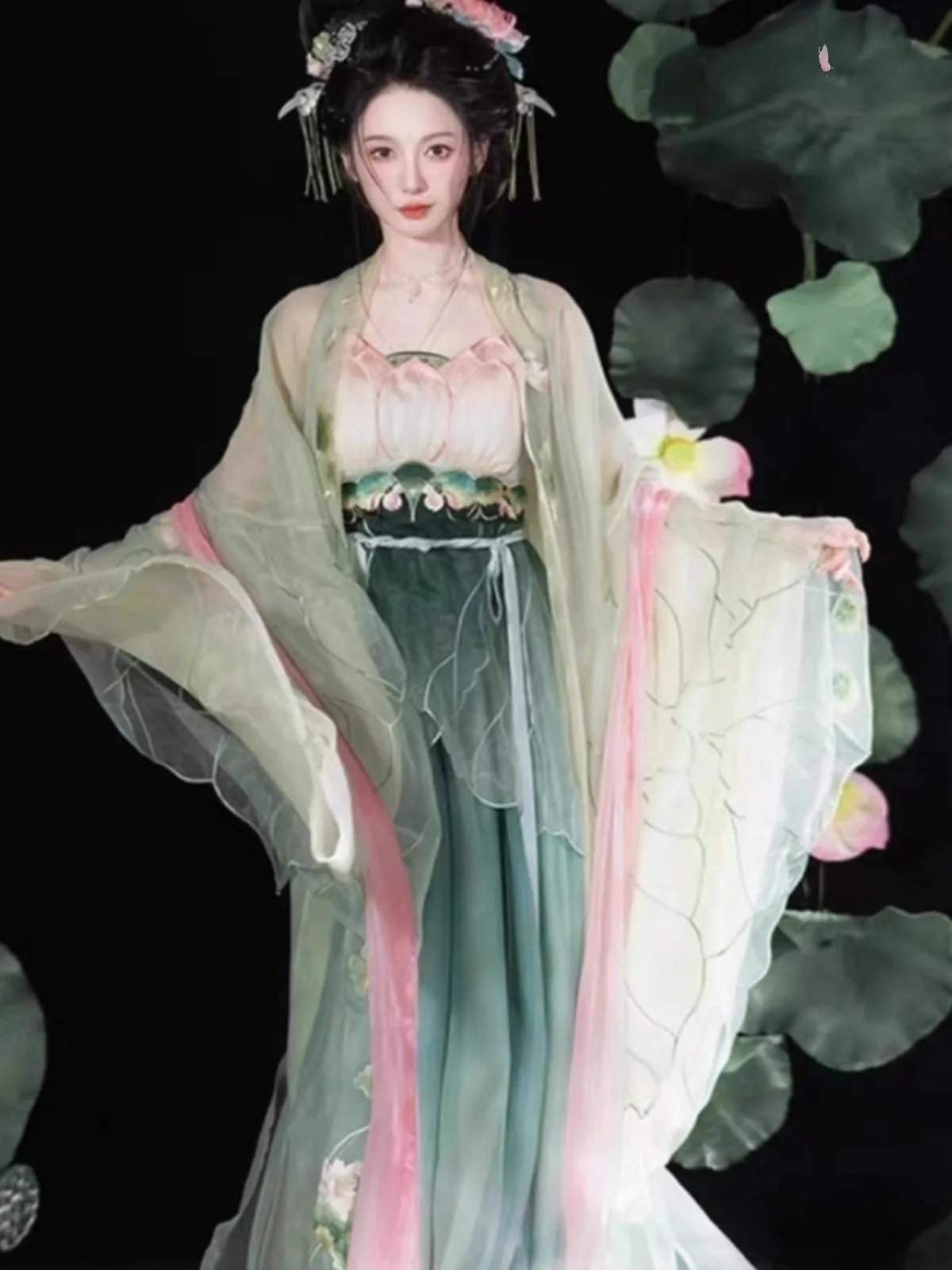 Chebula skirt big sleeve shirt apron wearing silk lotus Hanfu woman embroidery spring summer 2024