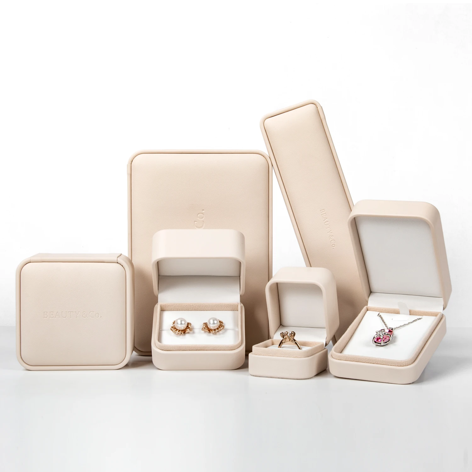 Premium Jewelry Packing High End Lid Faux PU Leather Luxury Ring Jewelry Box for Necklace