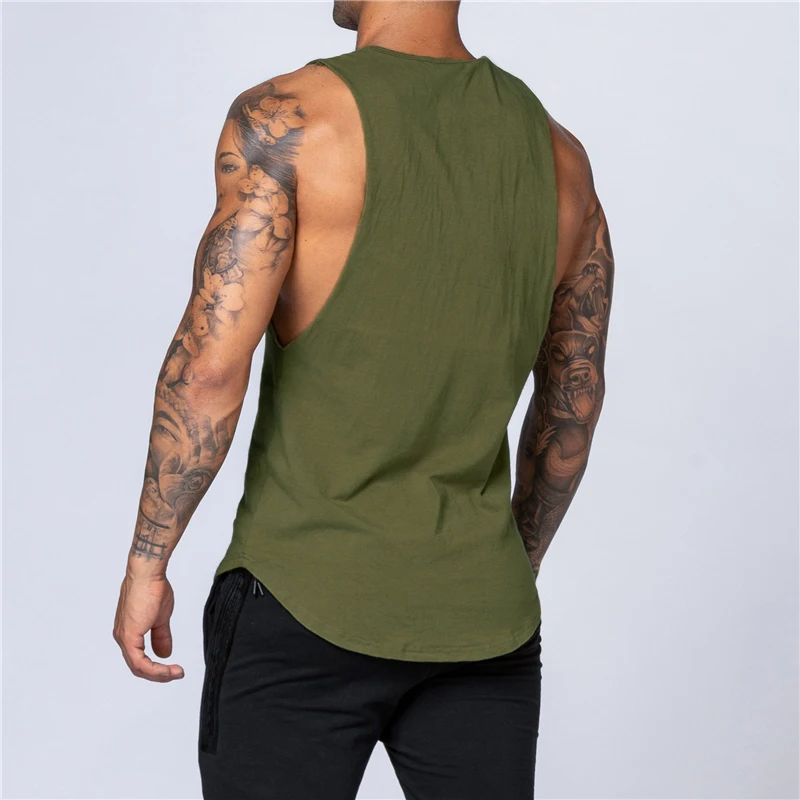 Custom sleeveless vest suitable for sports and leisure comfortable breathable Mens Gym workout activewear Slim-fit tank top