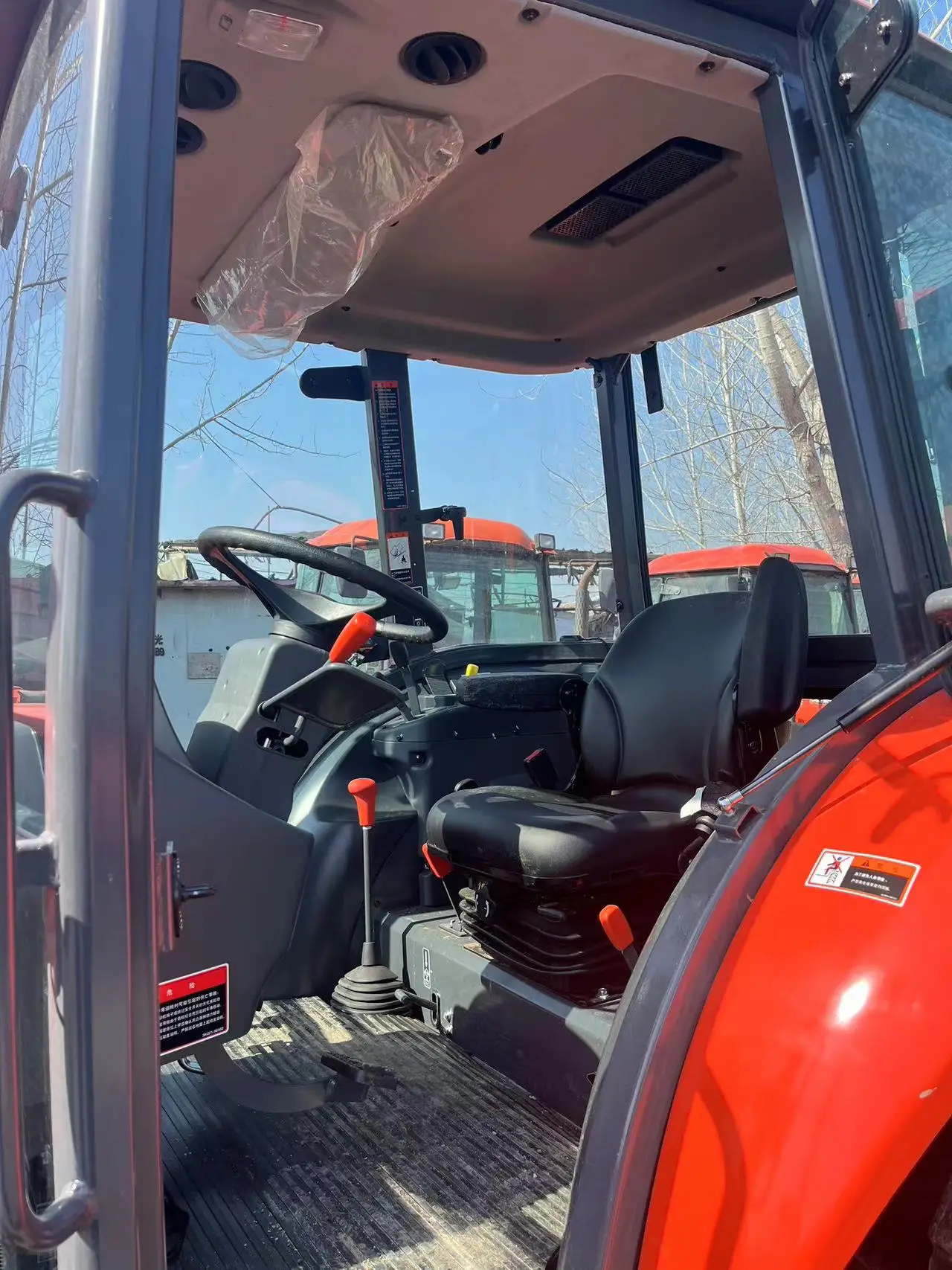 new arrival high quality 95hp Japan KUBOTA used tractor 4*4 tractor