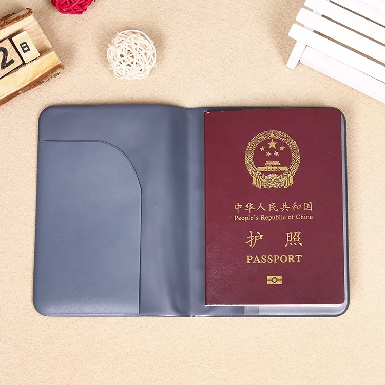 Hot Selling Passport Cover Customize Logo Clear PVC Passport Cover for Traveling
