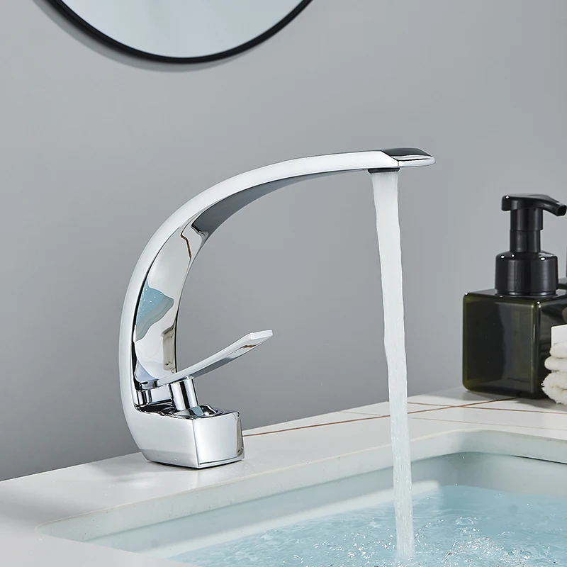 Curve Design Chrome and Multicolored Brass Bathroom Faucet Basin Sink Faucet Single Handle Cold and Hot Mixer Taps Beautiful