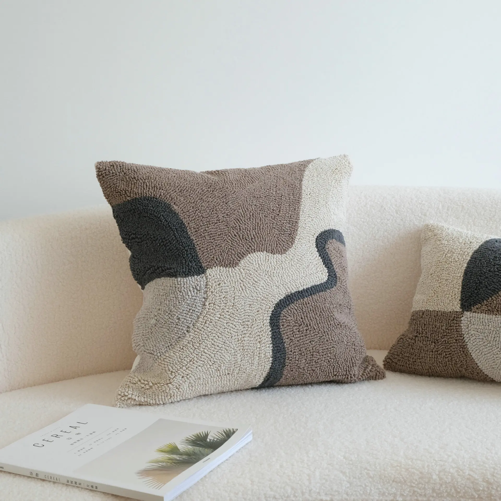 Sipeien 18x18 Square Pillow Case Indian Style Woven Tufted Geometric Decorative Throw Cushion Cover Home Sofa Seat Cotton