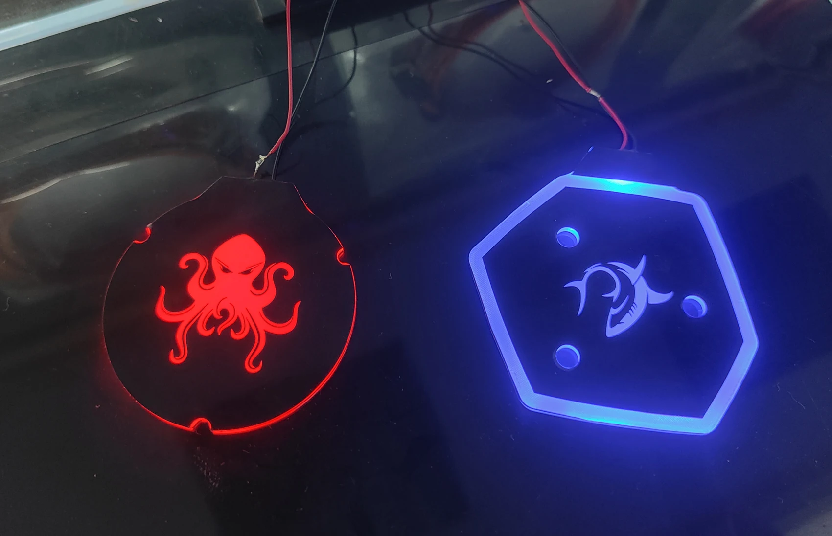 Customize LED light up logo small ultrathin backlight panel LED Illuminated badge signs RGB colors