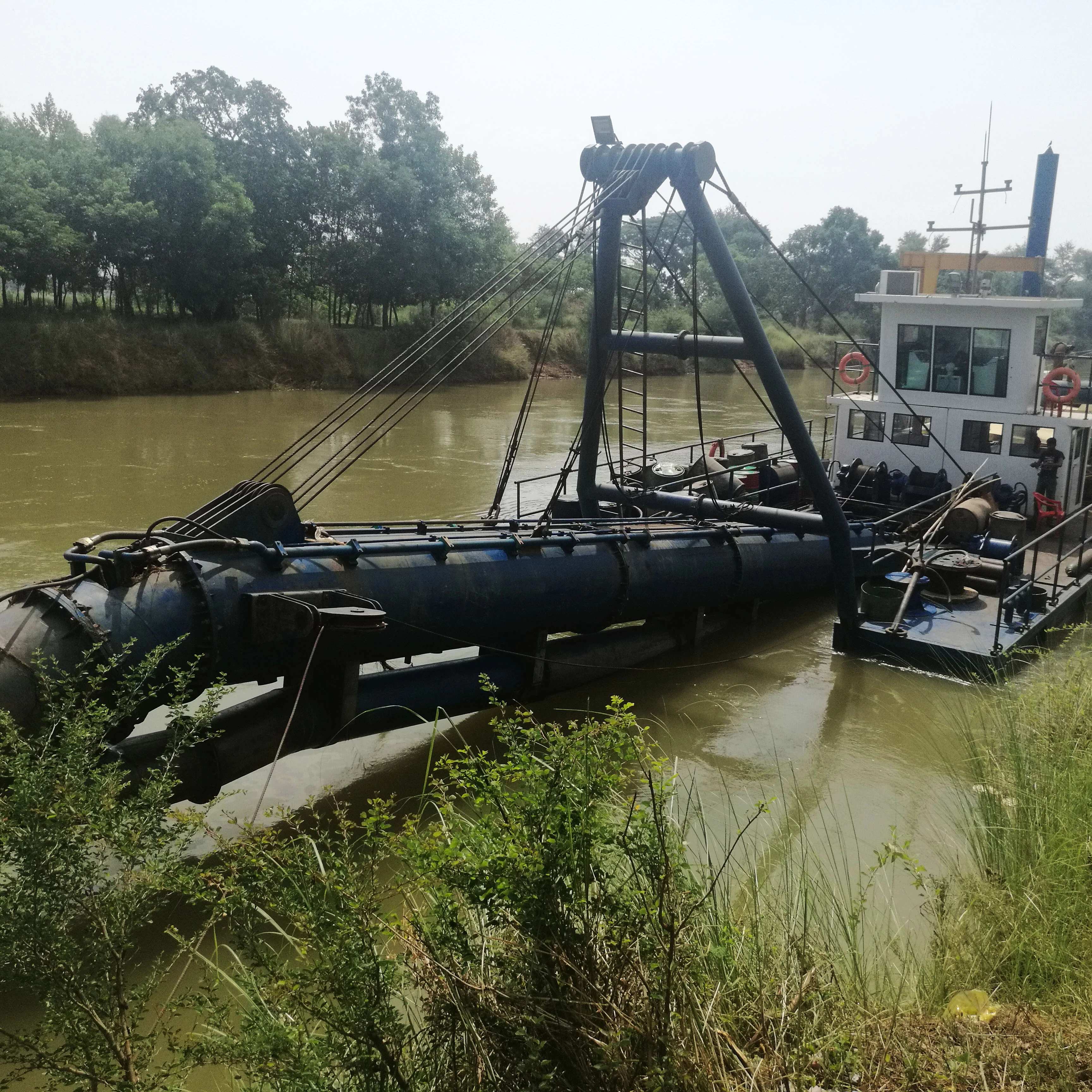 New Hydraulic Cutter Suction Dredger Vessel for Sand and Gravel Dredging with Efficient Motor Dredging Equipment