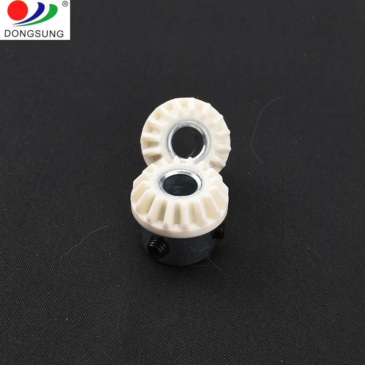Household sewing machine spare part Vertical Top Shaft Gear for Singer 155819
