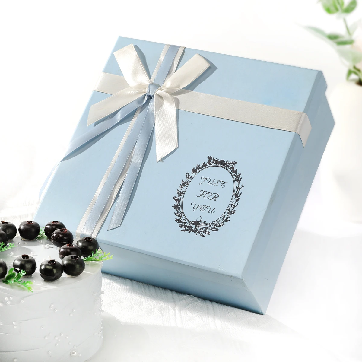 Competitive Price Souffle Cake Sweet Bakery Pizza Paper Board Packaging Box Hot Sale with UV Coating Matt Lamination for Display