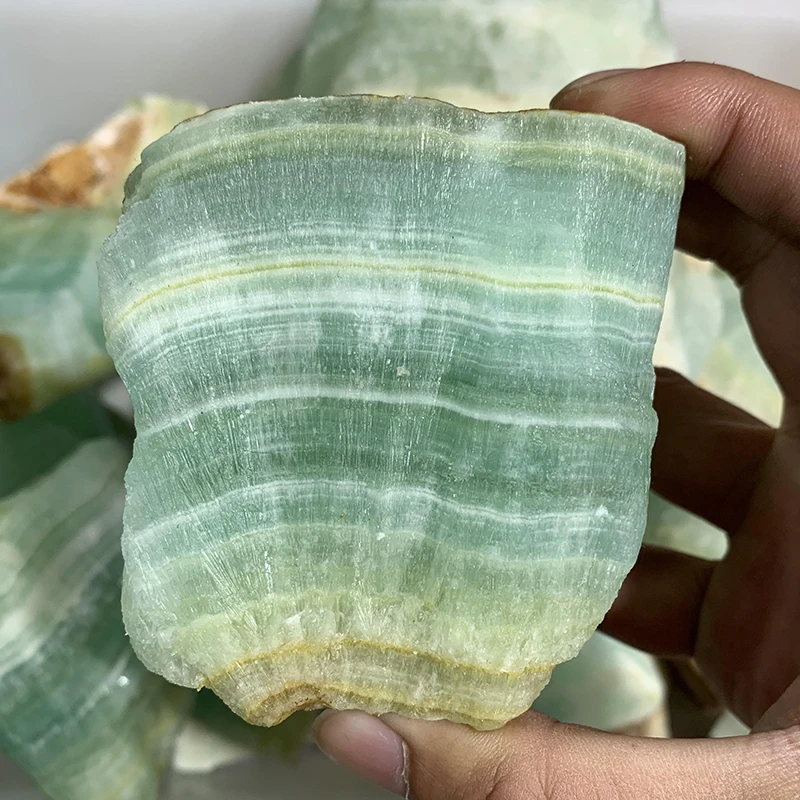 Wholesale Natural Rough Stone Caribbean Calcite Raw Stone Healing Crystal Stone for feng shui decoration