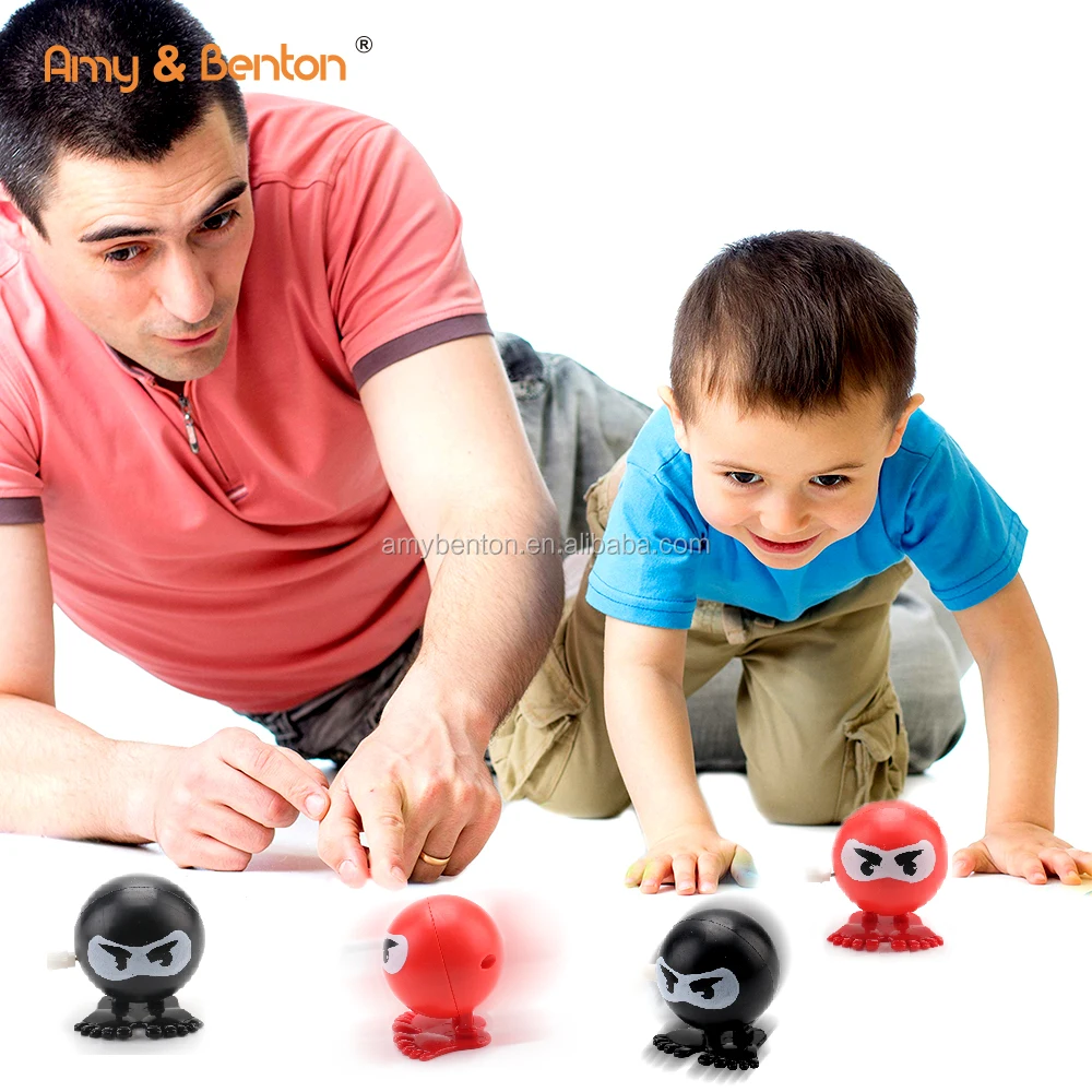 2020 Wholesale cheap plastic wind up toys walking ninja wind up ninja toys