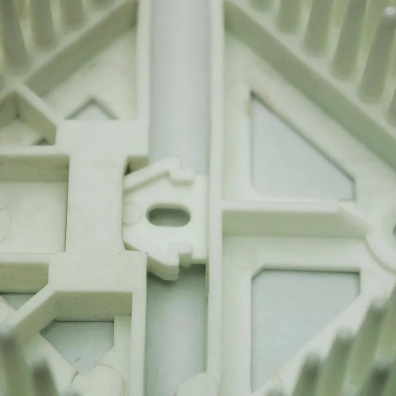 Four-Season White Self-Lubricated Ski Slope