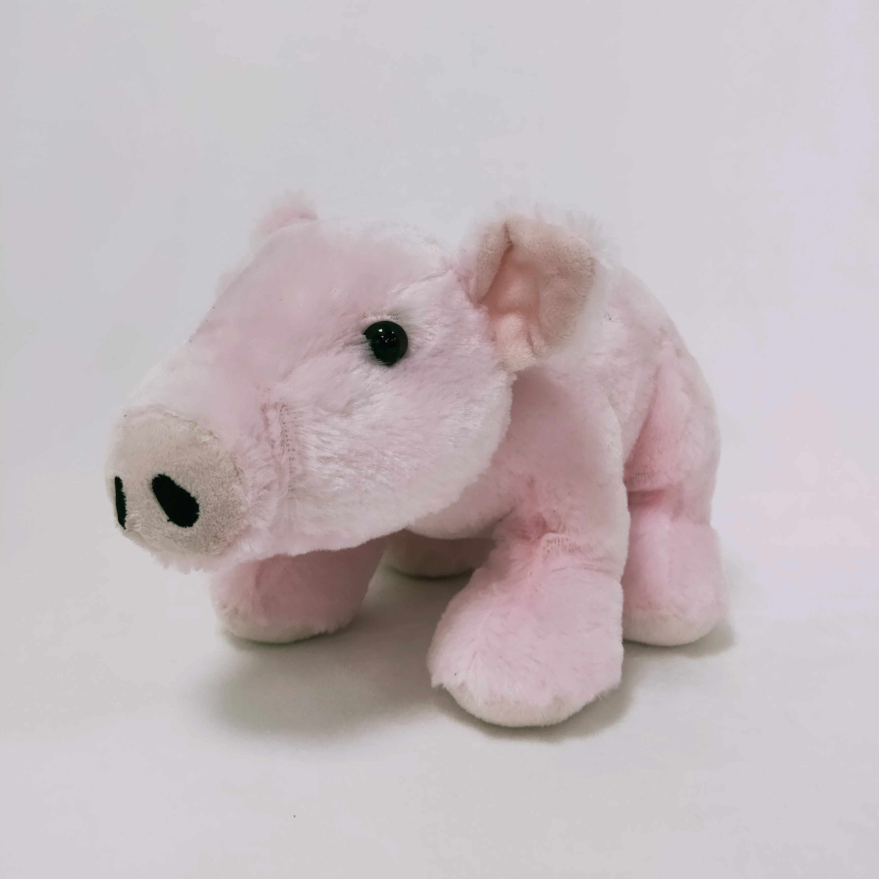 Super soft animal  cute plush animal toys soft pink pig wholesale lifelike soft pig