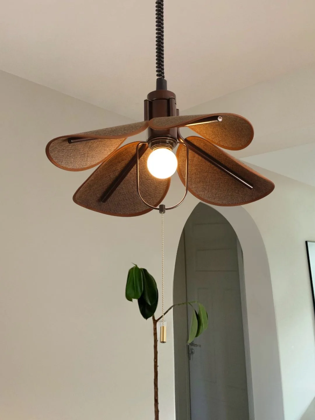 Lumind Wabi-sabi style solid wood restaurant chandelier home stay dining table bar counter telescopic retro log lamp