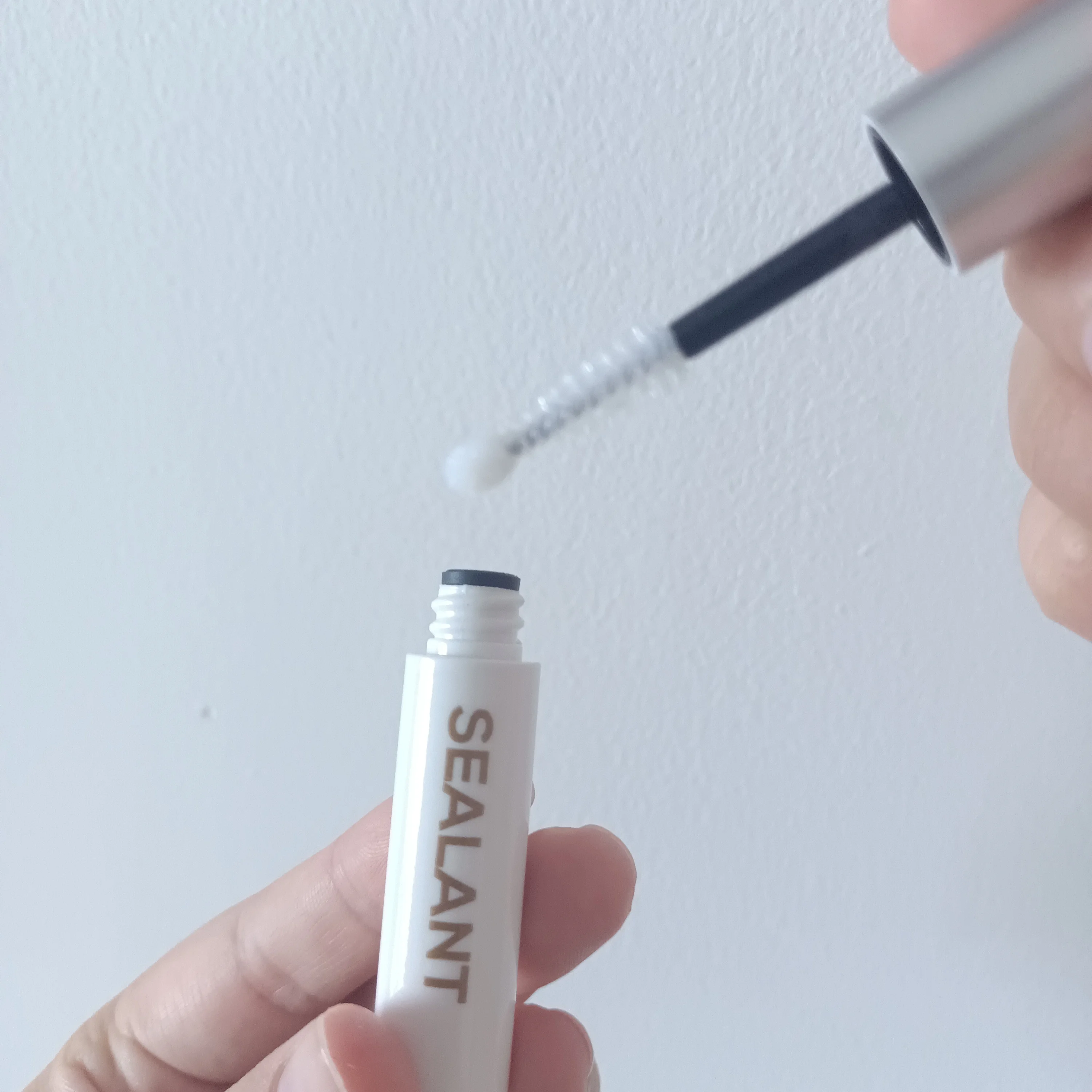 DIY Lash Glue Bond and Seal Cluster Lash Glue for Segmented Lash Super Long-lasting Strong Hold DIY Eyelash Glue