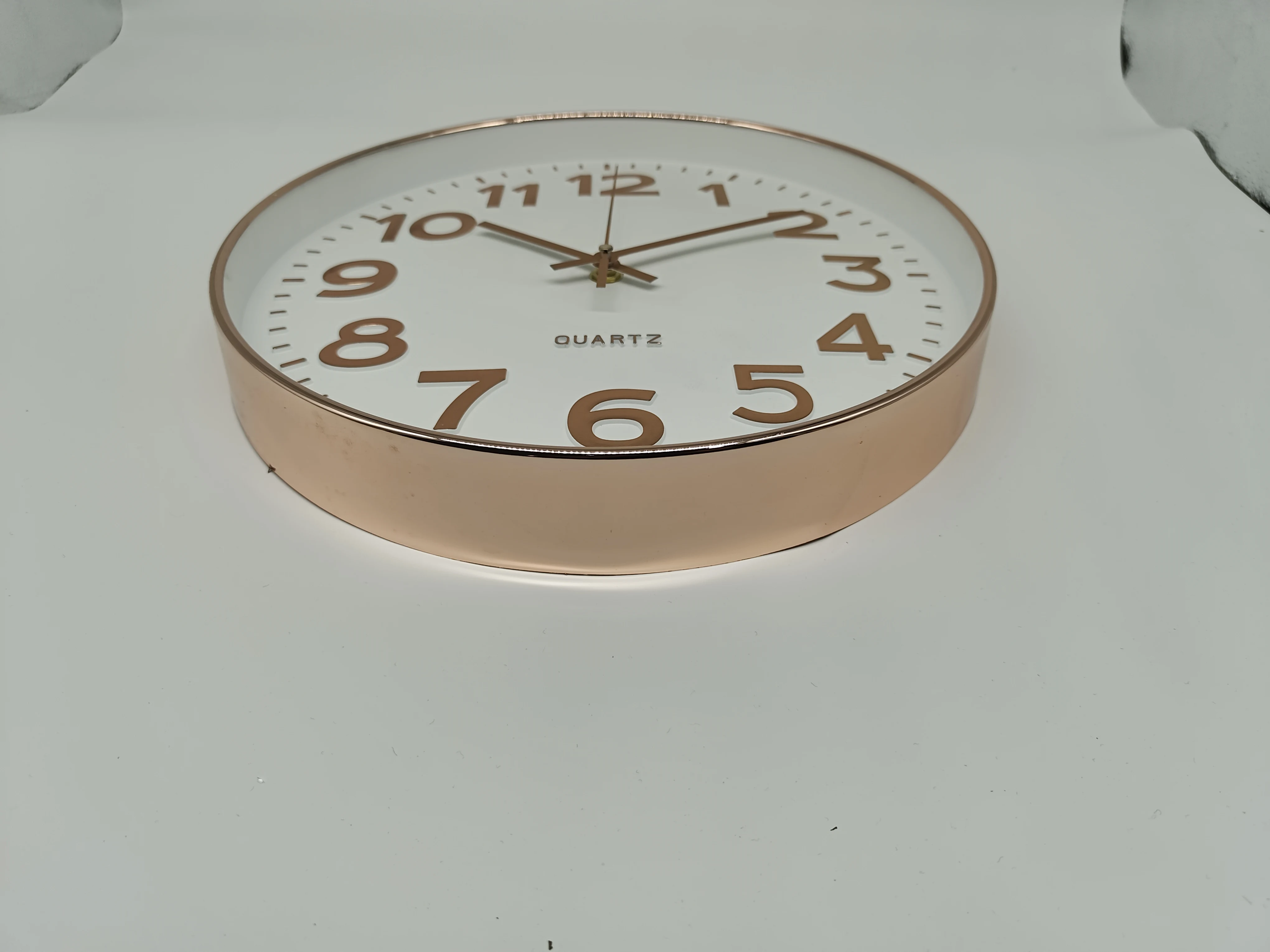 Circle silver plastic trim clock wall decor  Wall Clock Simple Typography Second Hand