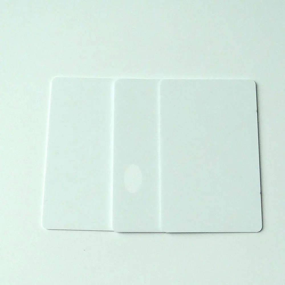 Карточка кредитного размера Экологичная из поликарбоната с прозрачным окошком