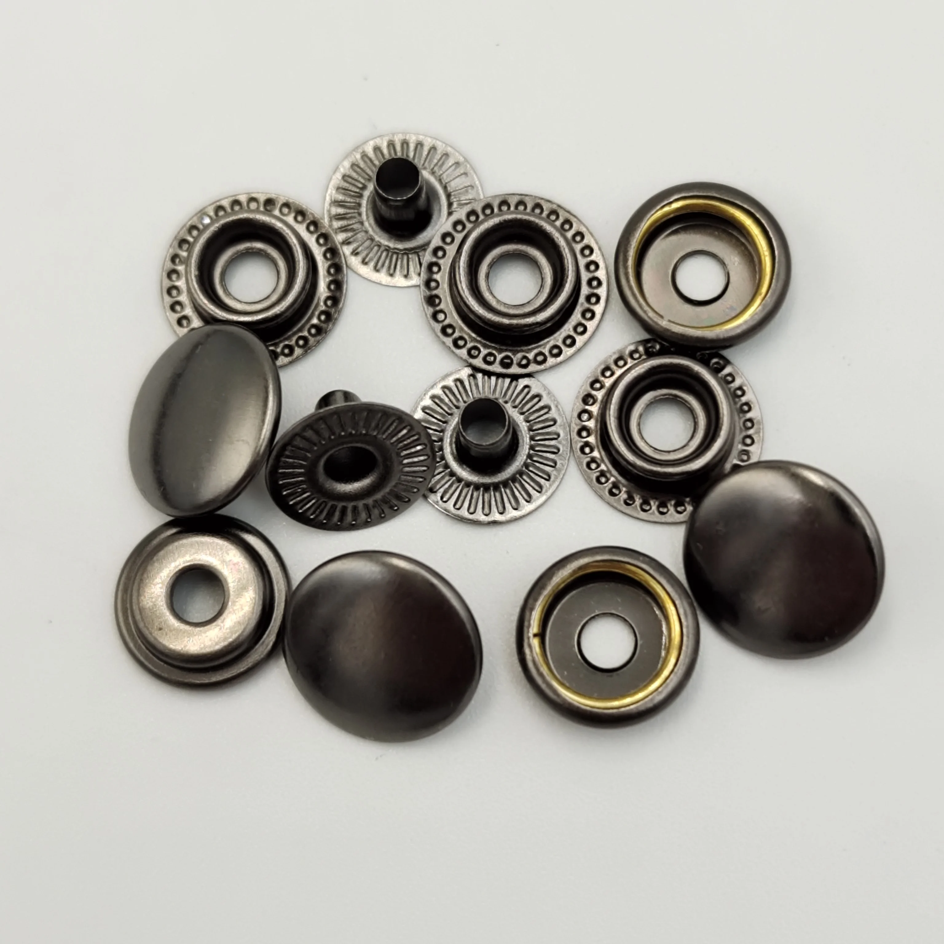 Wholesale Custom plating Black Nickle Blank Brass Metal Snap Press Buttons for Clothes Apparel Accessories
