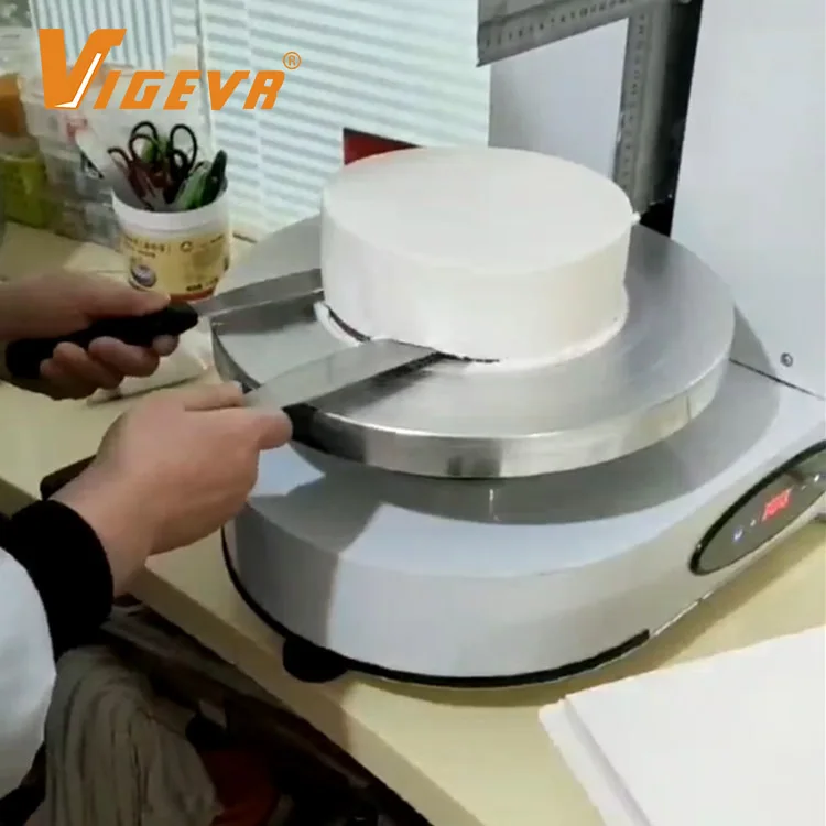 Vigevr oem automatic round birthday making cake cream frosting icing coating scraper spreader spreading smoothing machine