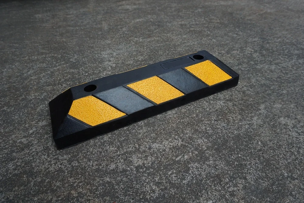 550*150*100mm New Arrive Driveway Street Stop Parking Lot Rubber Road Wheel Stopper