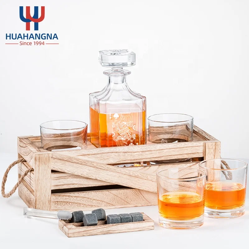 Luxury 3 Pack Unique Custom Printed Crystal Glass Whiskey Decanter Set with Wooden Stand Gift Box for Wine Brandy Whisky Sake