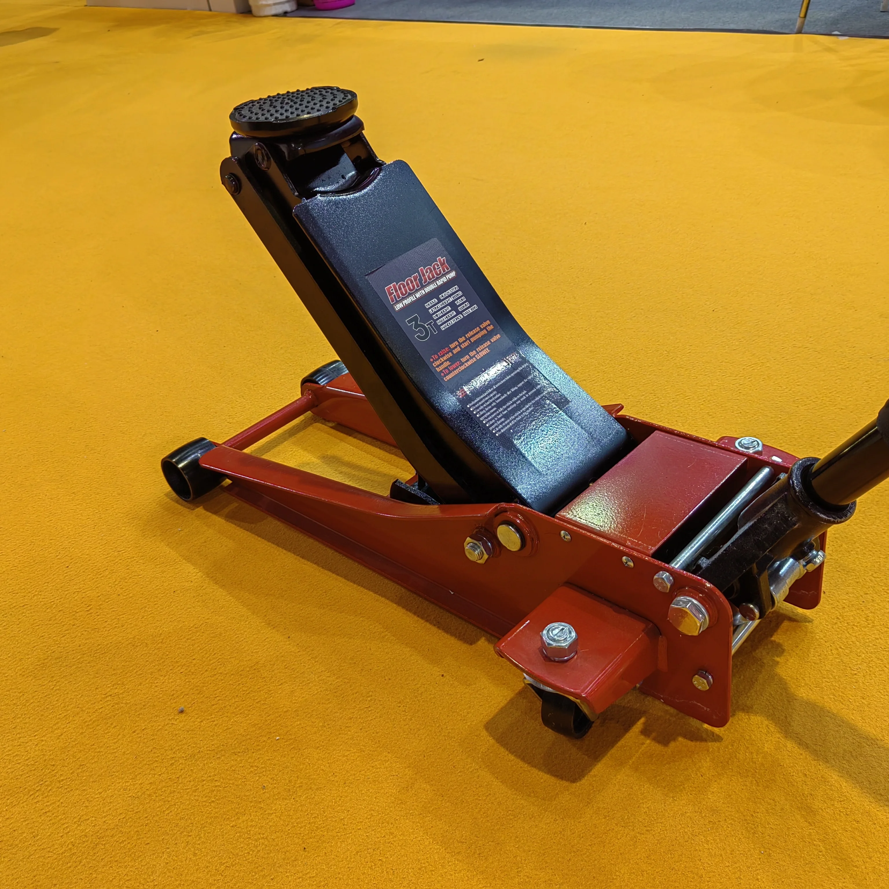 Automotive 3 tons horizontal hydraulic jack 3T car jack 4 tons car sedan SUV thousand gold jack