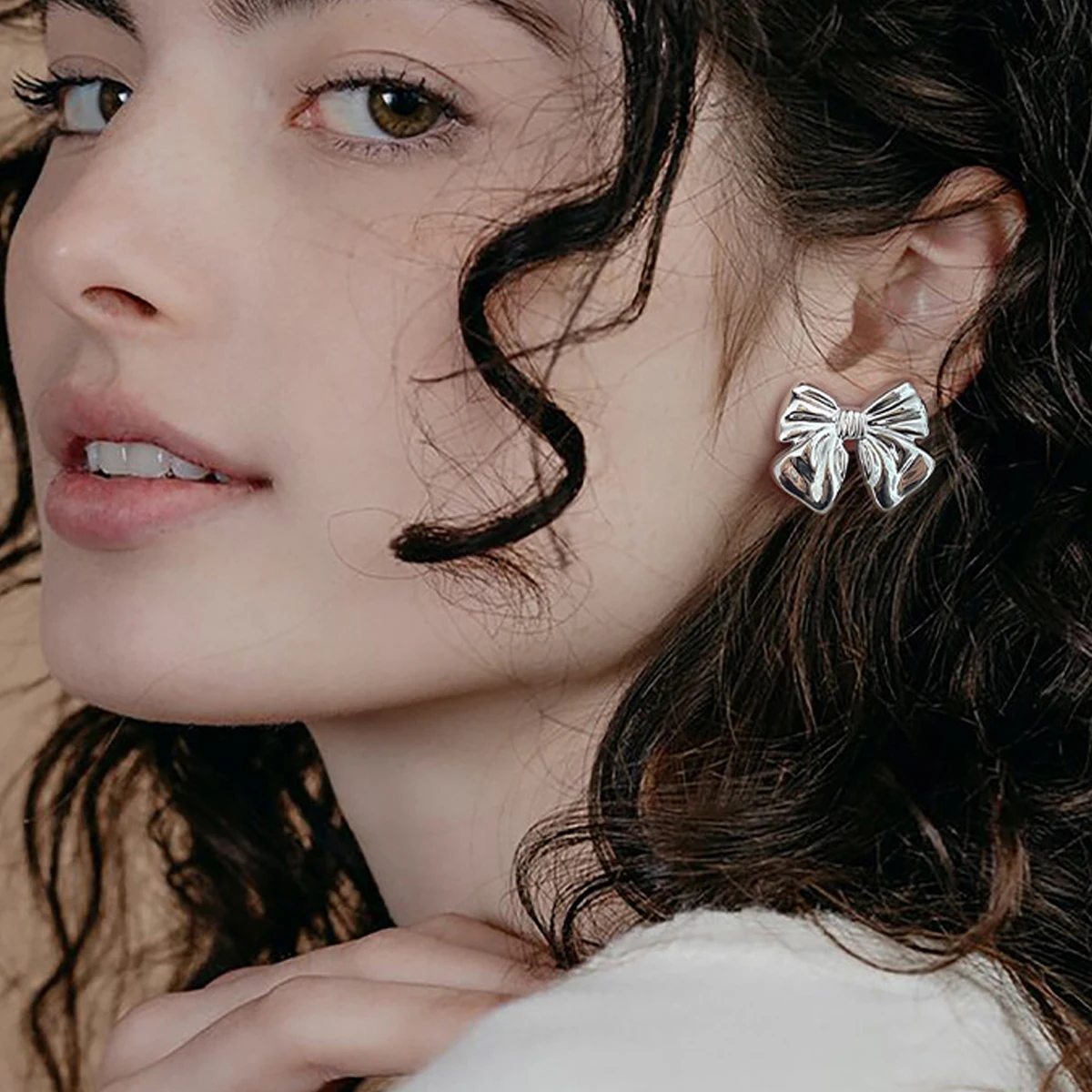 Fashion jewelry 18k gold plated bow jewelry 925 sterling silver needdle hypoallergenic bow stud earrings for women