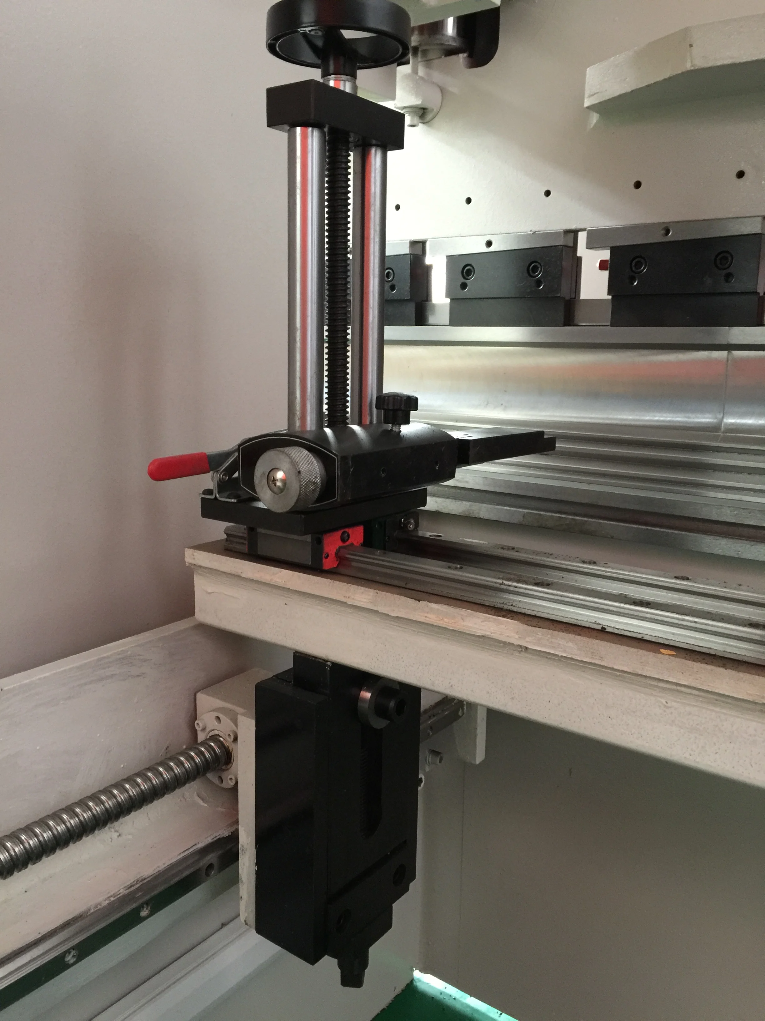 
DECO small press brake machine bending machine folding machine 30t1600 