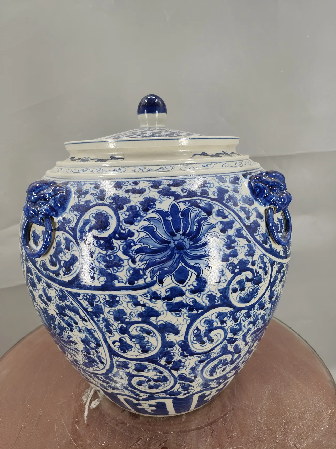 Blue and white jingdezhen antique chinese porcelain classic flower vase home decoration items for kitchen storage