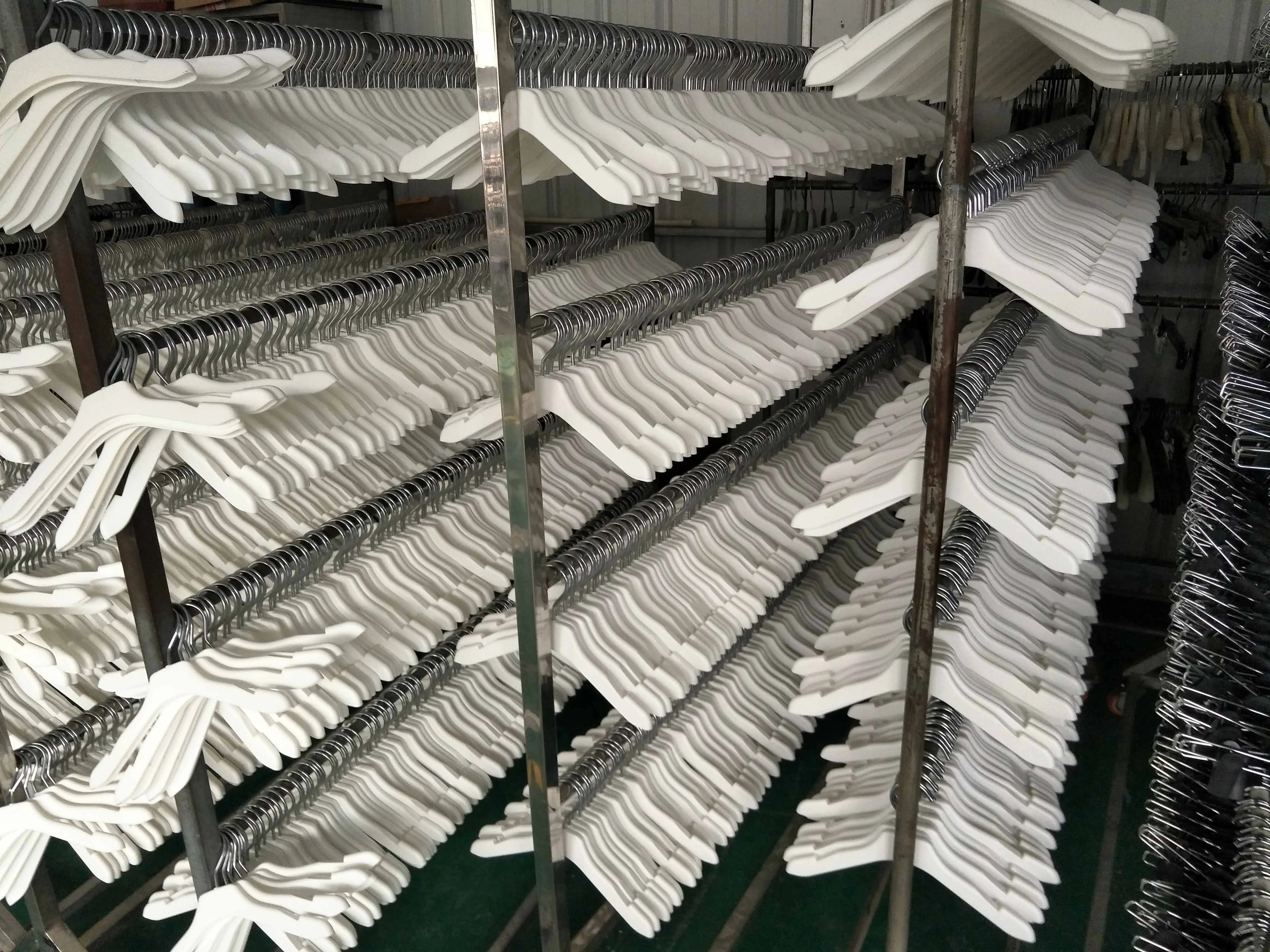 Factory Direct Sales Plastic Coat Hanger Baby /Children /Kids Hanger Clothes Hanger