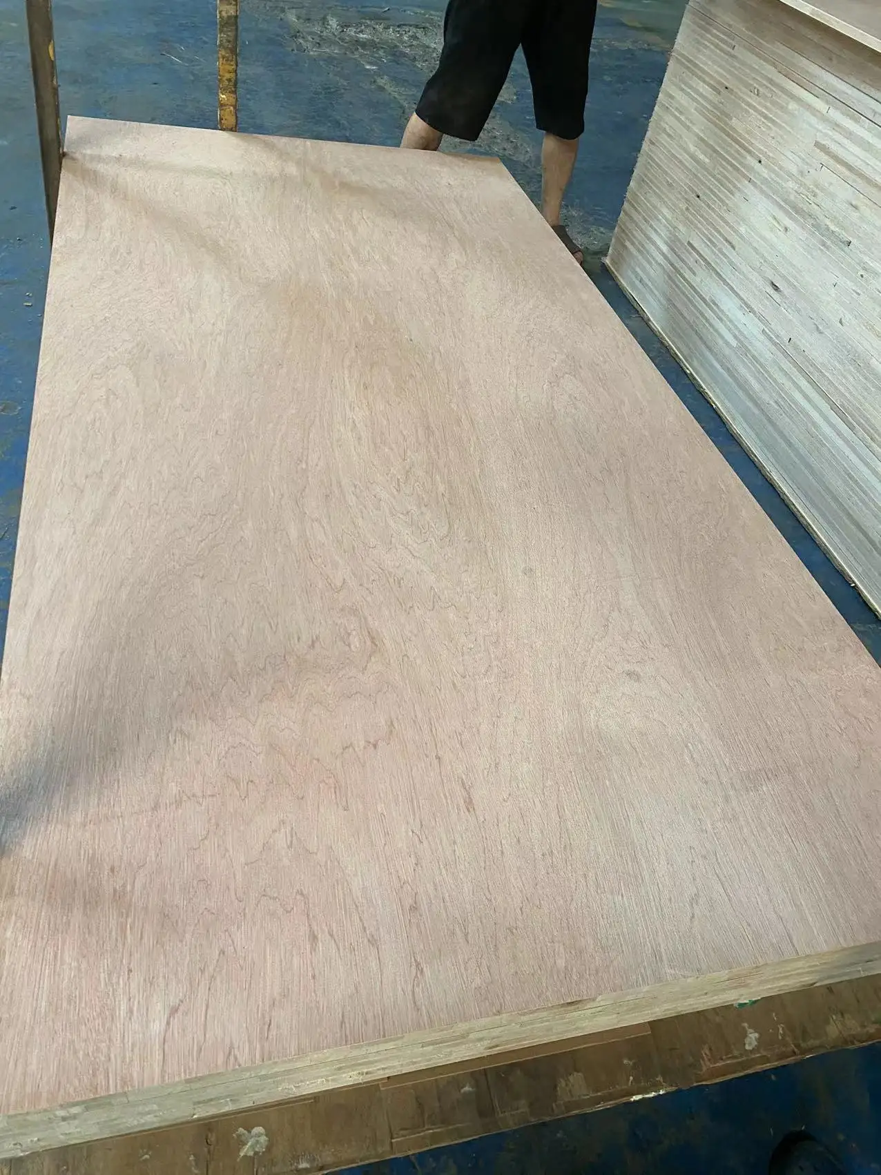 19m 1220x2440 Melamine Okoume Pine Block Board Timber Boards Use for Furniture