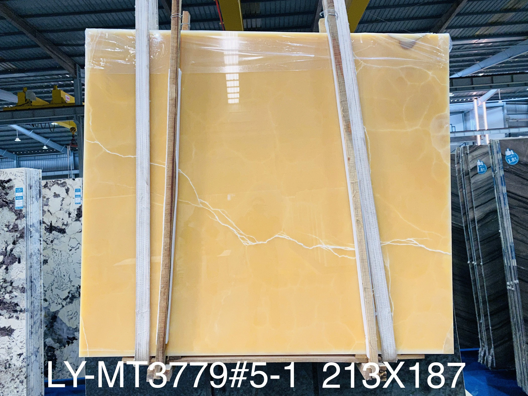 Elegant Backlit translucency natural onyx natural tile Onyx slab yellow stone for orient style decoration