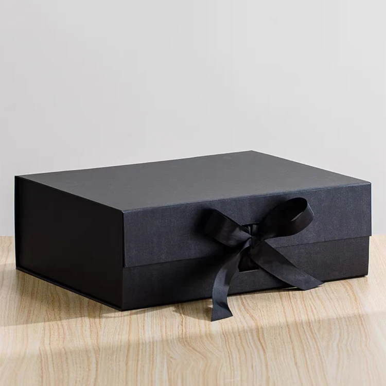 Customized Logo Foldable Rigid Paper Christmas Present Box Wedding Valentine White Magnetic Gift Box With Ribbon Insert