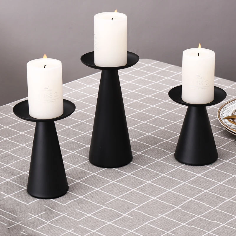 High Quality Black Metal Candelabra for Home Decor Indoor Use Table Candle Stand Metal Pillar Candle Holder