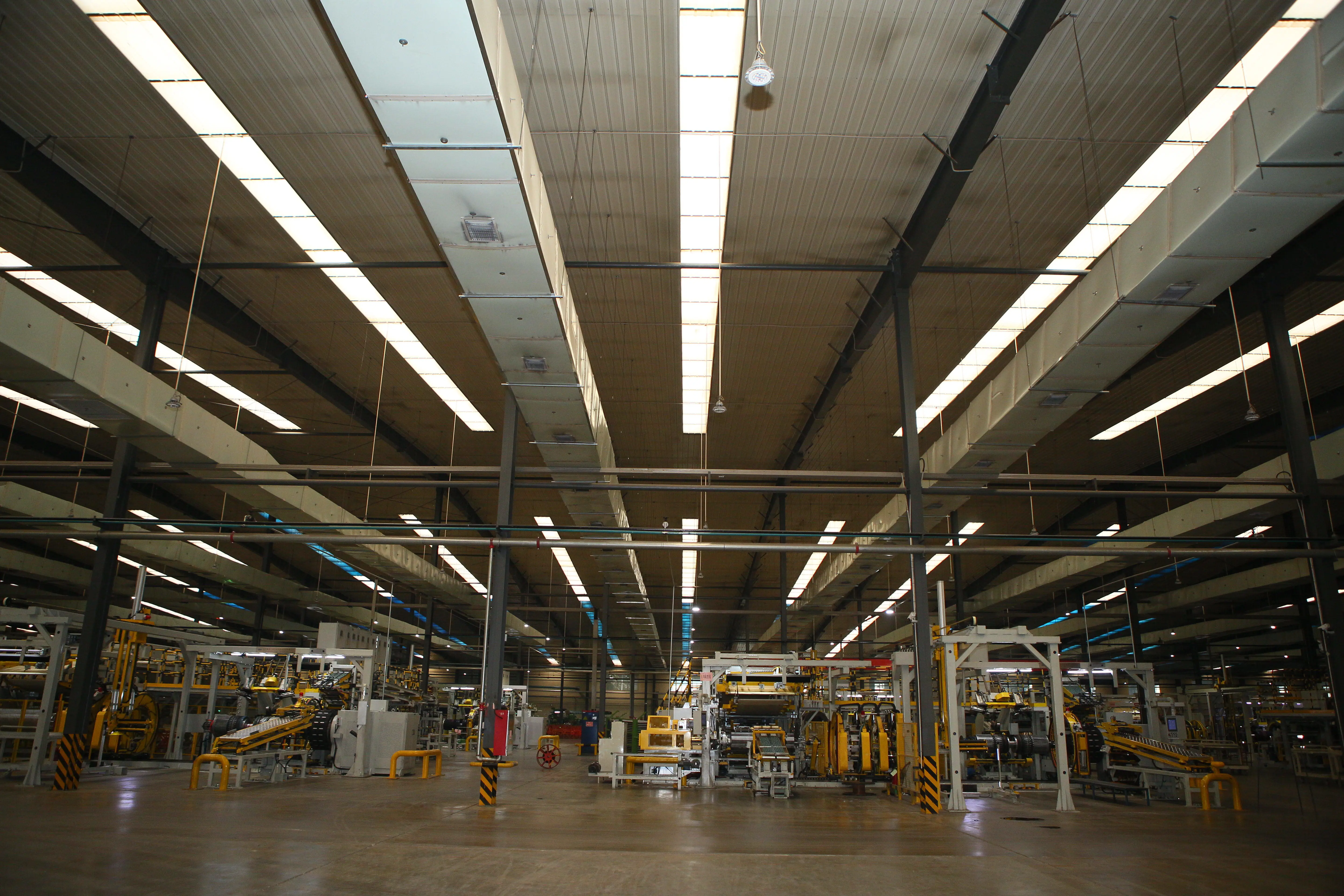 Best price of new design natural rubber material two years warranty chinese tire brands 315/80R22.5 SD708