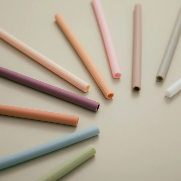 Wholesale Eco-Reusable Custom Colored Drinking Silicone Straw Set