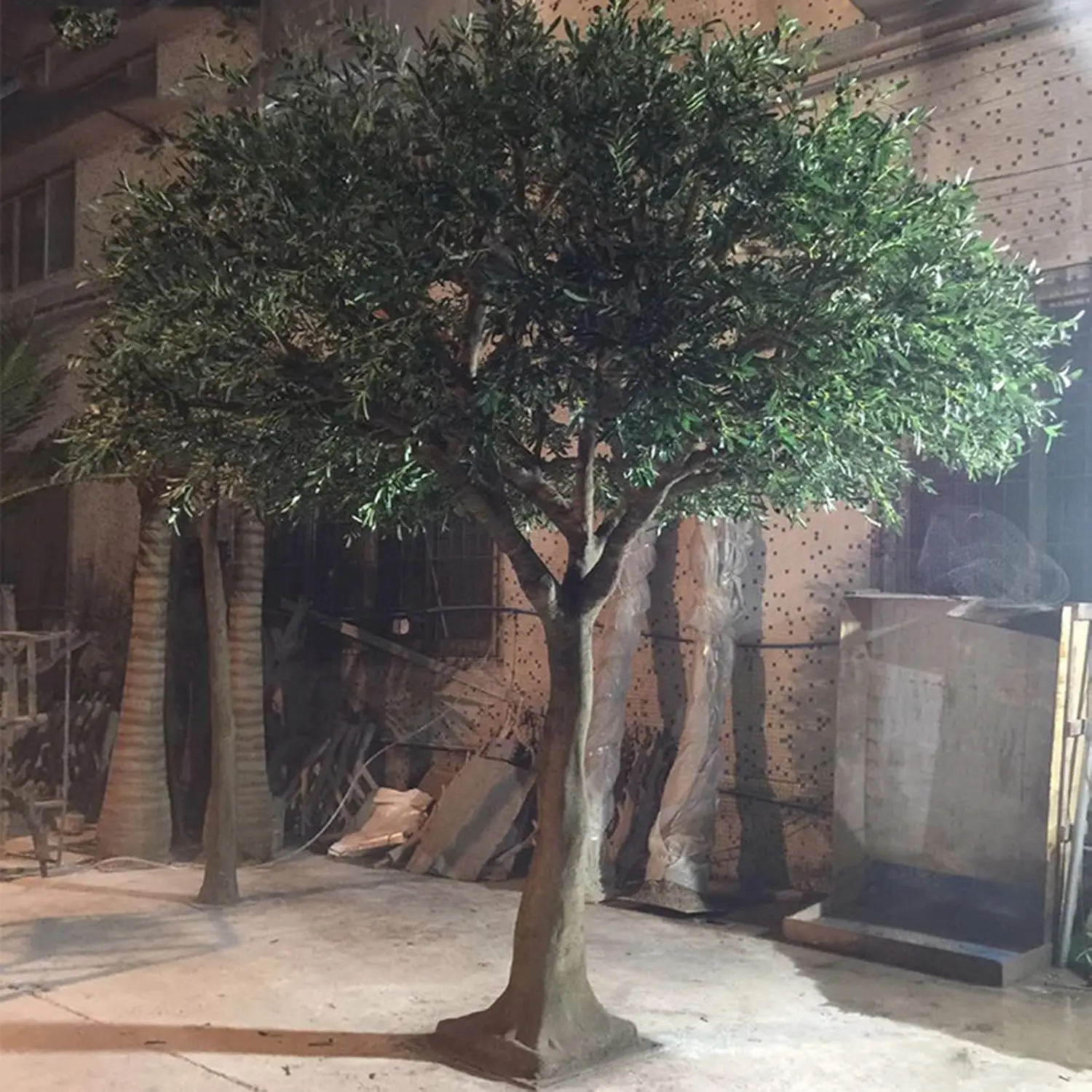 Custom High Artificial Olive Tree Made From Fiberglass Faux Wood Trunk With Plastic Branch Material fake Olive Tree For Cafe