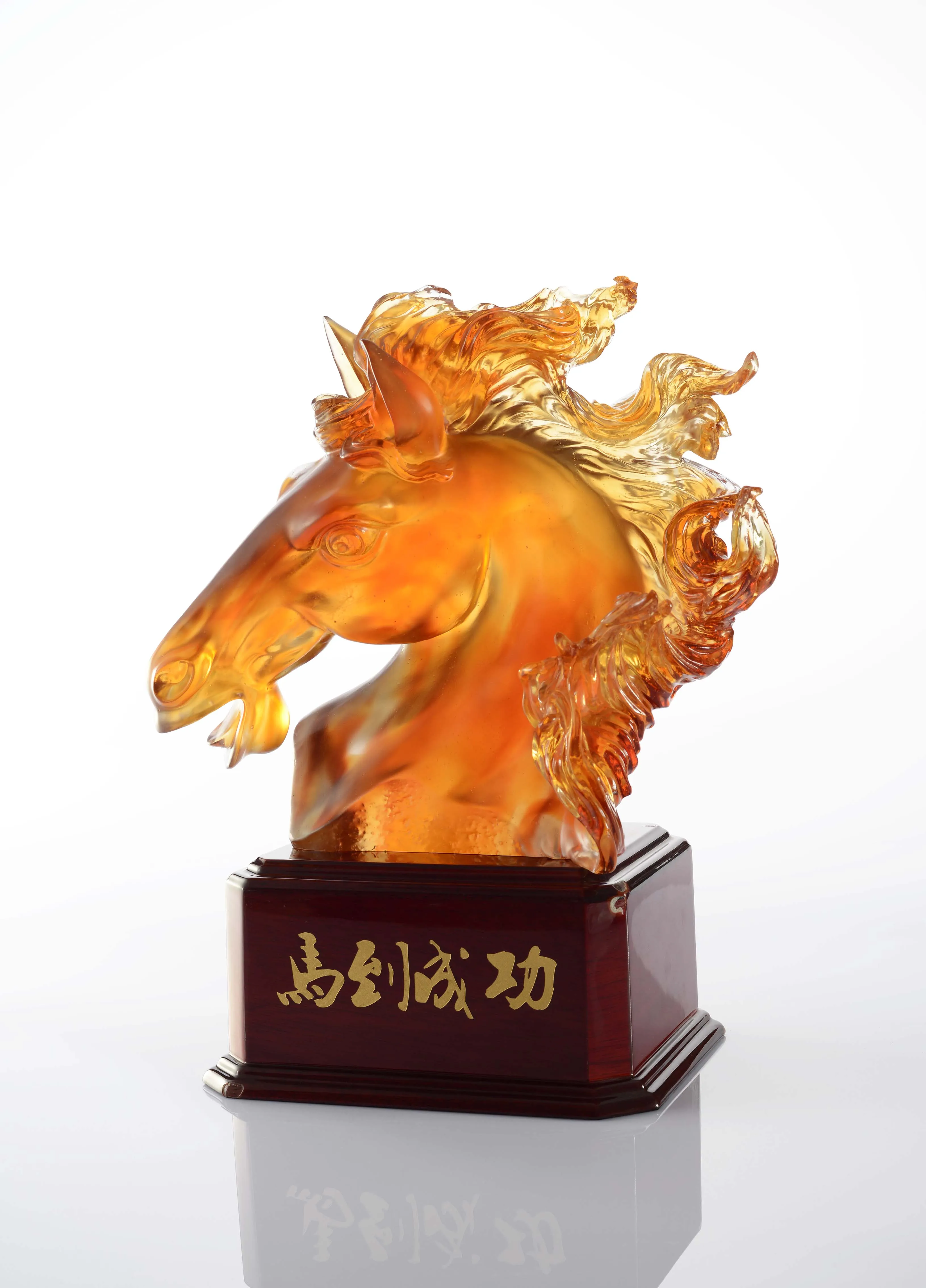 New Chinese Fengshui liuli crystal art horse sculpture for home decoration and business gift