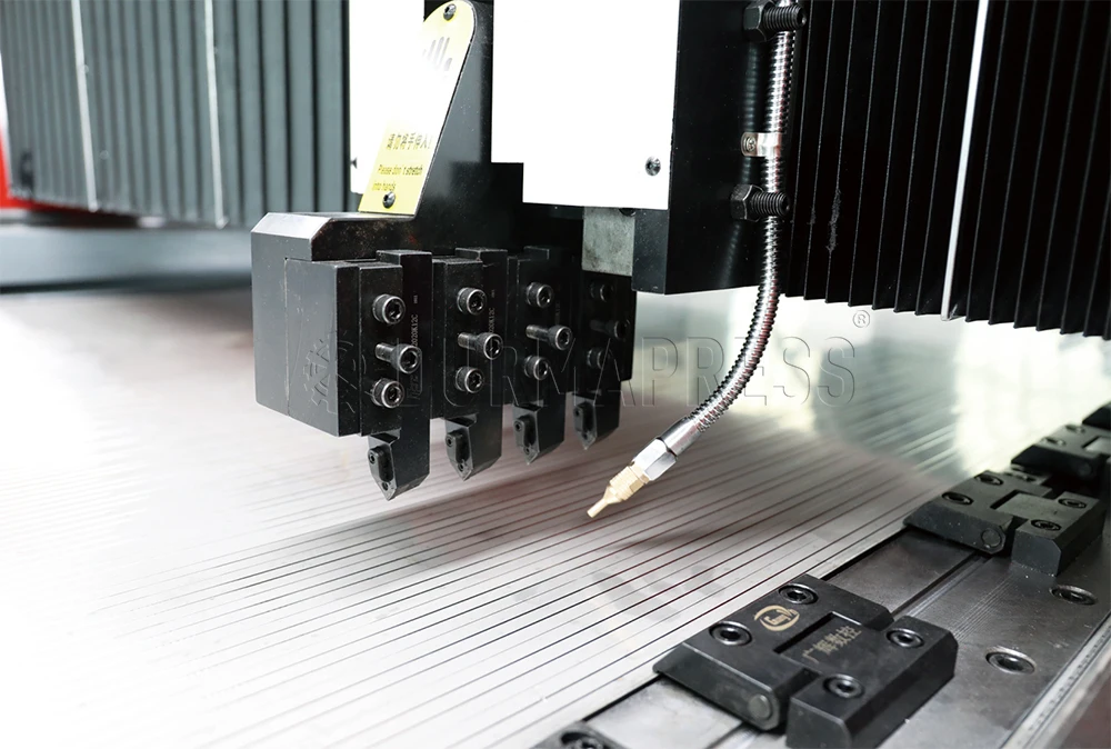 Chinese Supplier CNC Horizontal Gantry V Grooving Machine with Rigid Frame Design