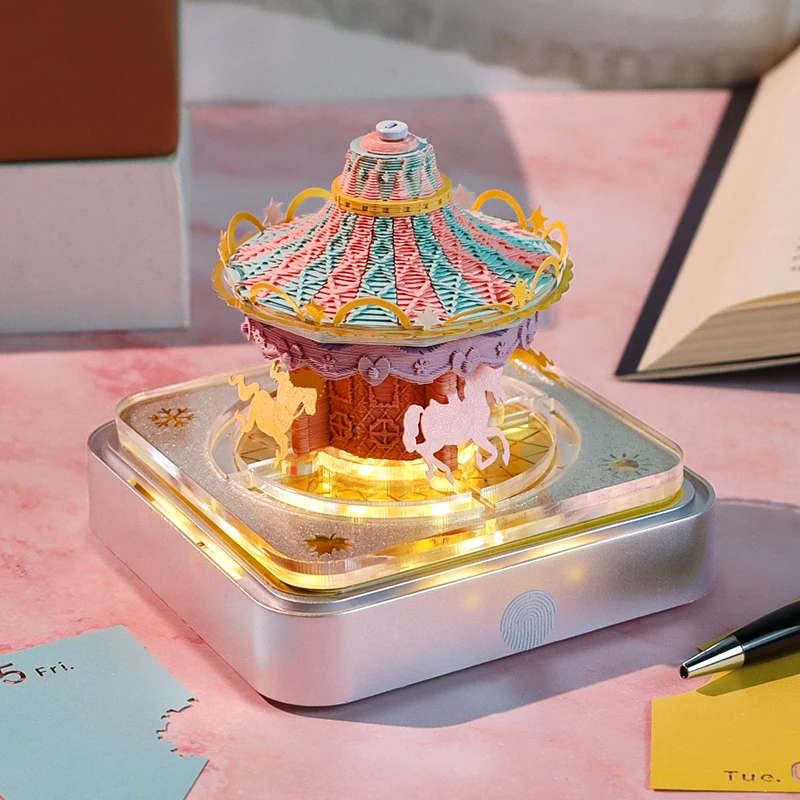 Новая рекламная 3D-панель для календаря